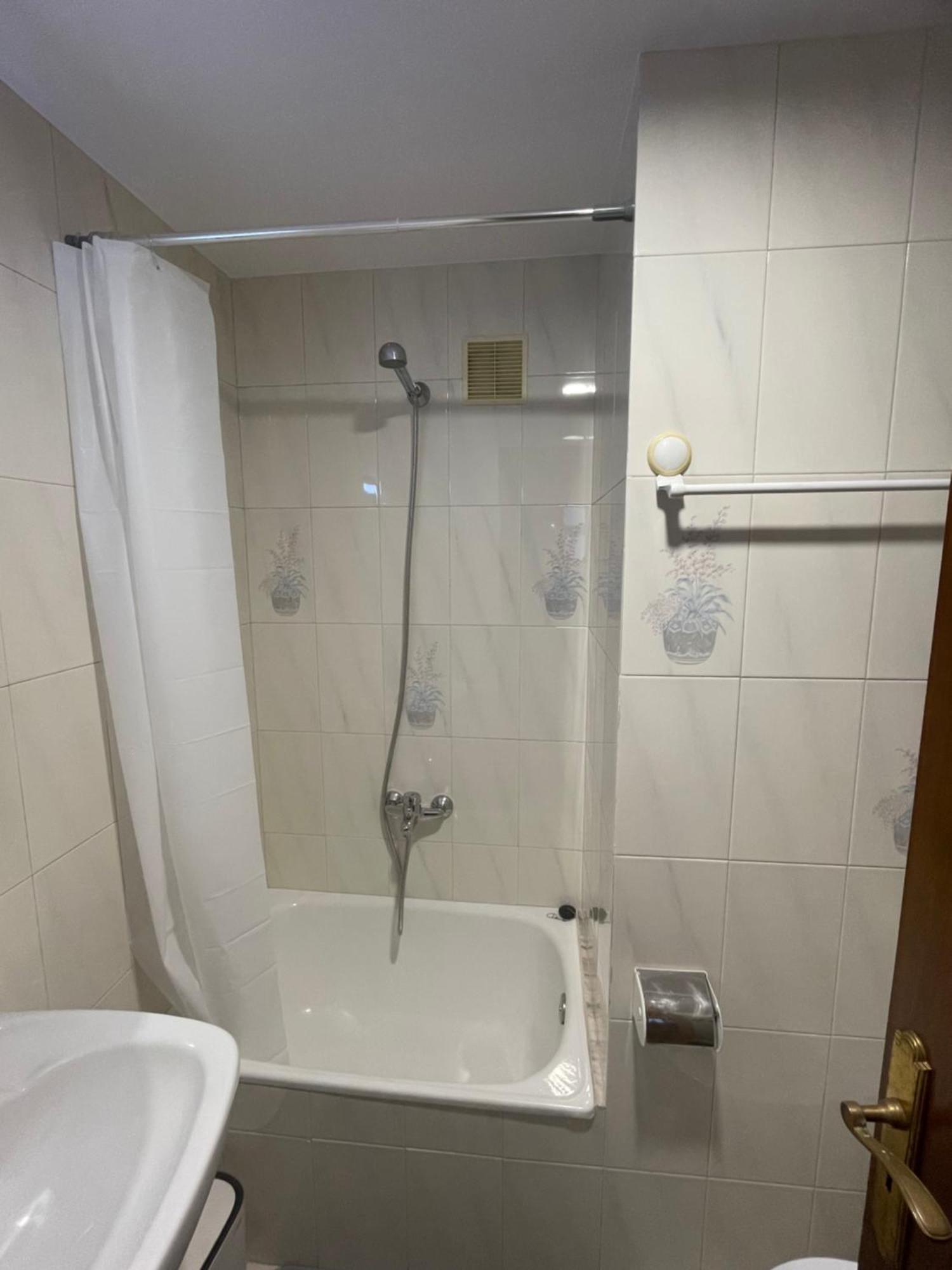Apartamentos Demar Luis Casais O Grove Szoba fotó