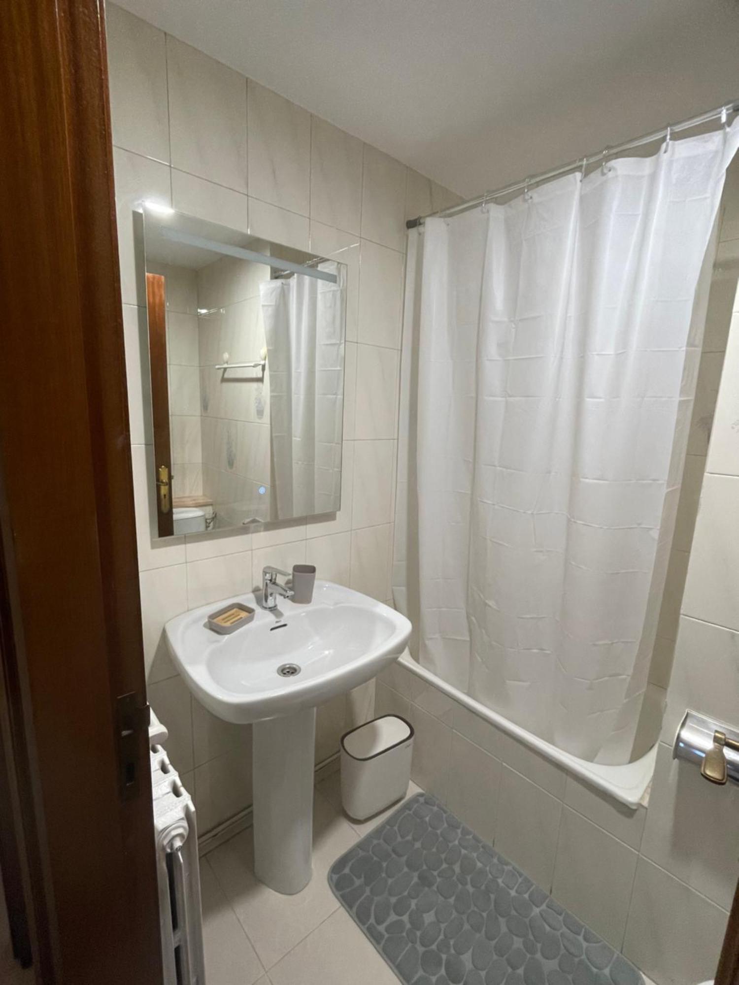 Apartamentos Demar Luis Casais O Grove Szoba fotó